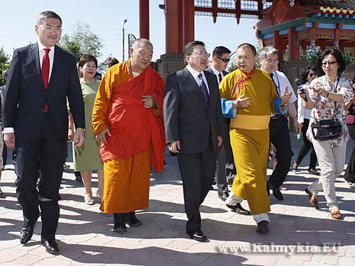 Президент Монголии в Калмыкии