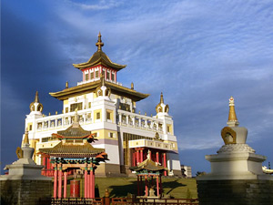 Золотой храм Калмыкии