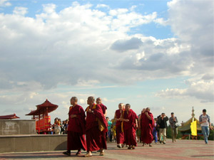 Монахи Дрепунг Гоманг